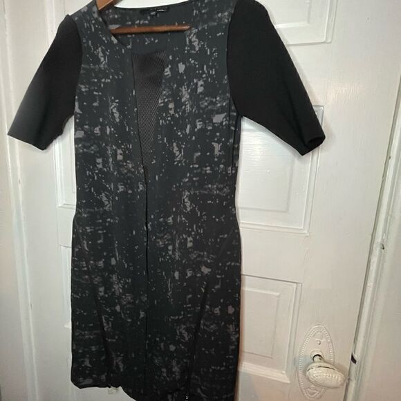 Ellie Tahari Sexy Body Hugging Dress w/ Functional Zippers & Net V Neck - Picture 5 of 12